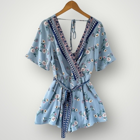 5 for $40 Trixxi Romper Jumpsuit Women Size M - Picture 1 of 5